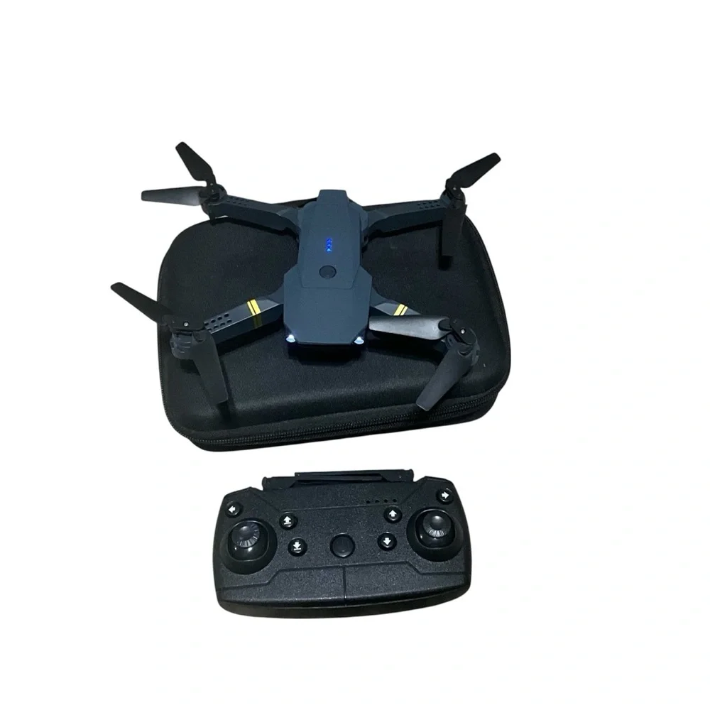 Camar drone/ Compact Black Drone with Controller,With Cámar .brand new.